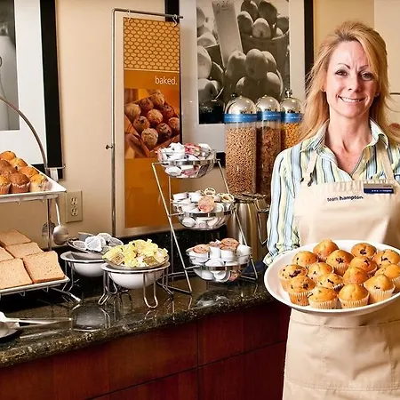 Hampton Inn & Suites Fort Belvoir Alexandria South 